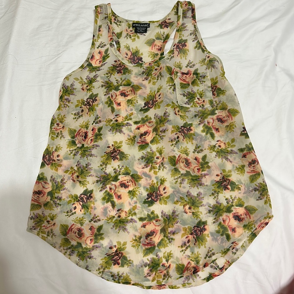Floral sleeveless top